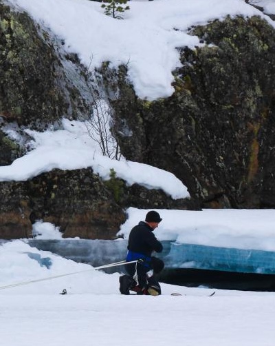 Finlande : un raid en ski pulka sur le lac Inari